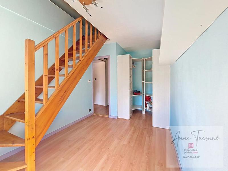 Maison - 200 m² - 6 pièces