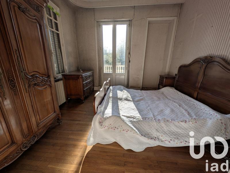 Maison - 236 m² - 11 pièces