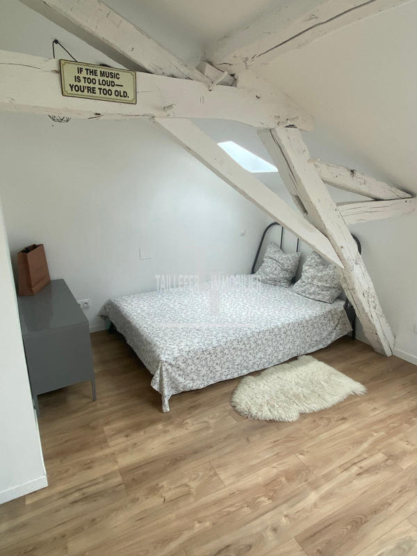 Maison - 298 m² - 9 pièces