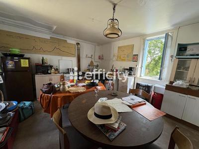 Maison - 102 m² - 4 pièces