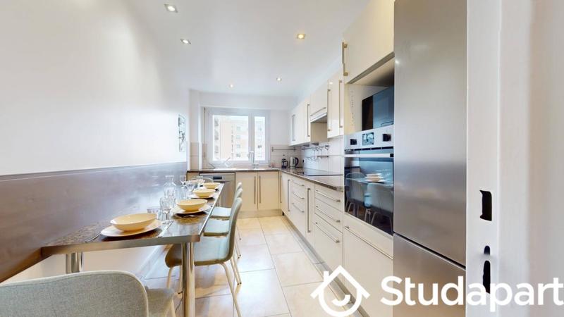 Chambre - 10 m² - 1 pièce