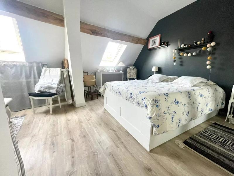 Maison - 180 m² - 7 pièces