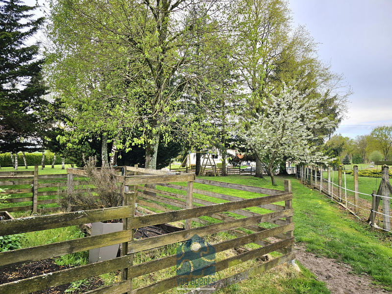 Maison - 190 m² - 8 pièces