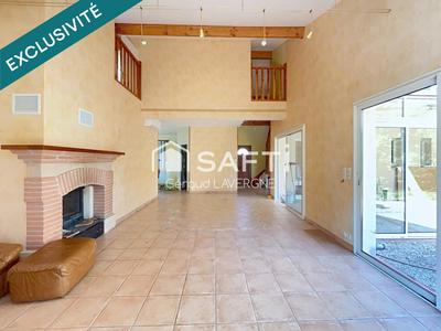 Maison - 138 m² - 6 pièces