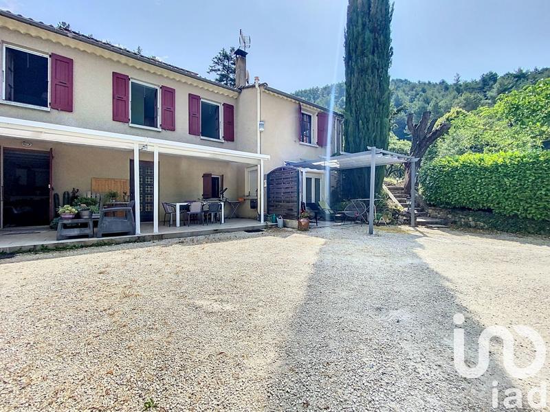 Maison - 191 m² - 9 pièces