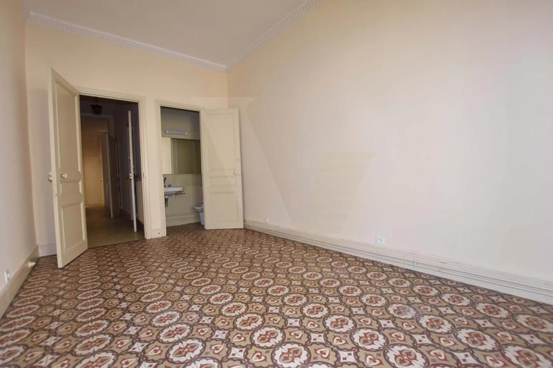 Appartement - 194 m² - 5 pièces