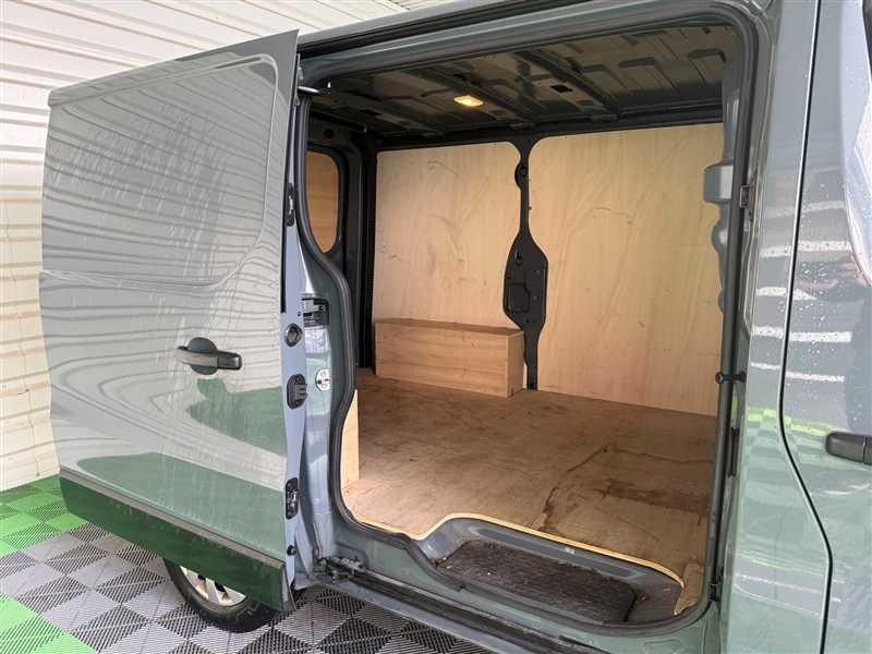 Nissan Primastar L1h1 2t8 2.0 Dci 130 s/S Bvm n-Connecta