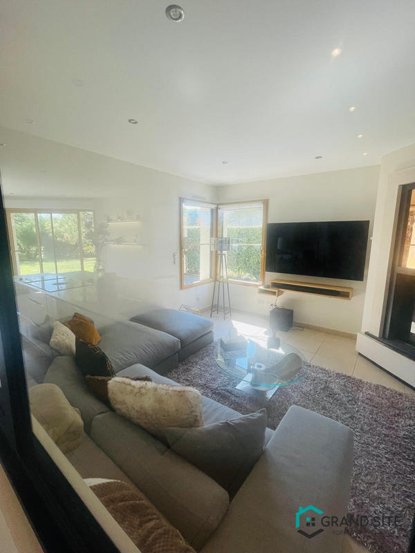 Maison - 162 m² - 6 pièces