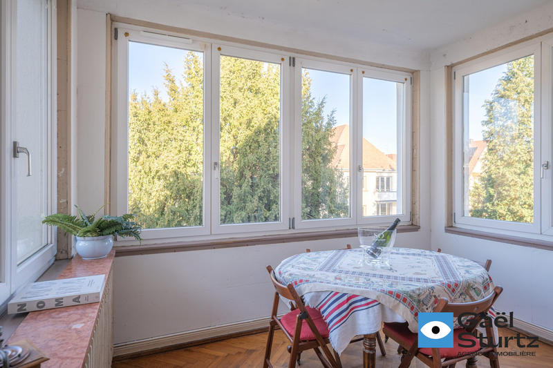 Maison - 300 m² - 11 pièces