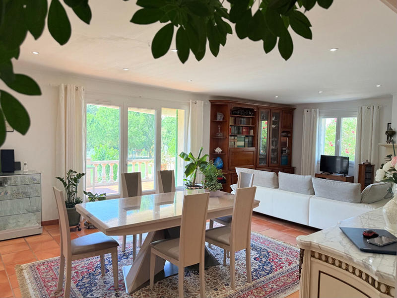 Maison - 160 m² - 7 pièces