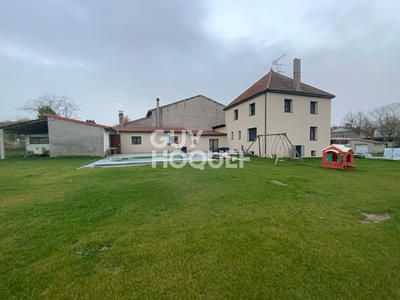 Maison - 177 m² - 8 pièces