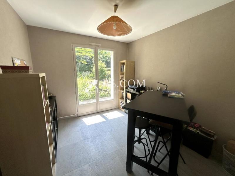 Maison - 205 m² - 8 pièces