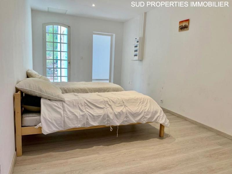 Villa - 207 m² - 7 pièces