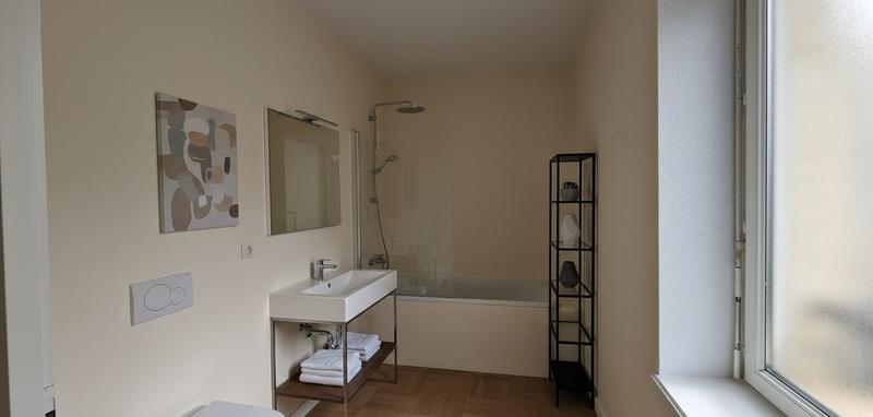 Appartement - 100 m² - 5 pièces