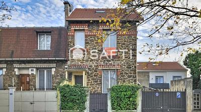 Maison - 90 m² - 5 pièces