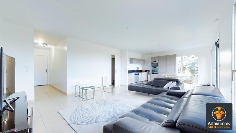 Appartement - 102 m² - 4 pièces