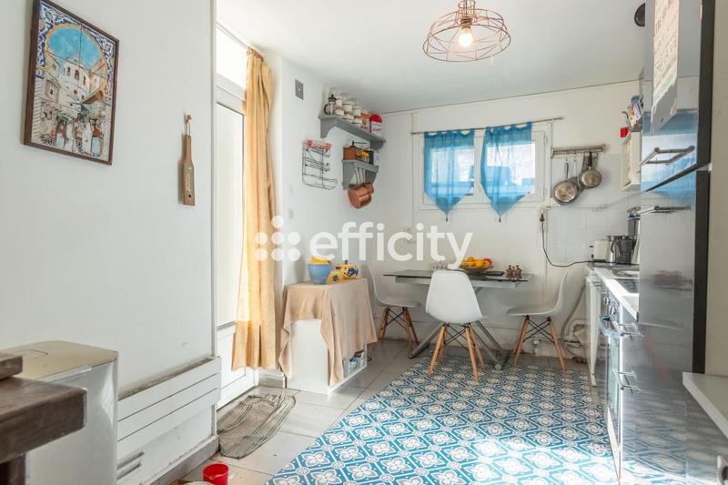 Maison - 110 m² - 6 pièces