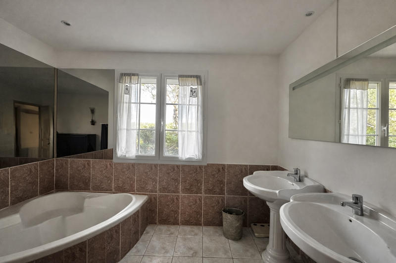 Maison - 103 m² - 5 pièces