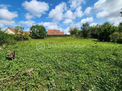 Terrain constructible - 1 026 m²