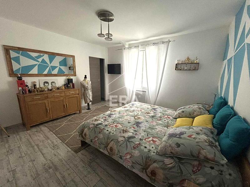 Maison - 98 m² - 5 pièces