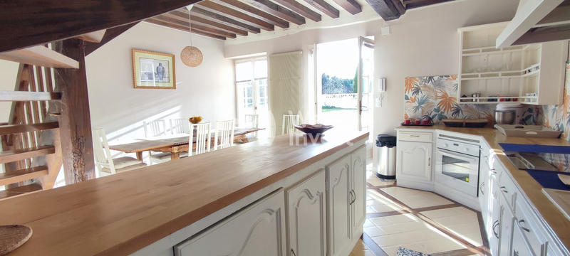 Manoir - 301 m² - 11 pièces