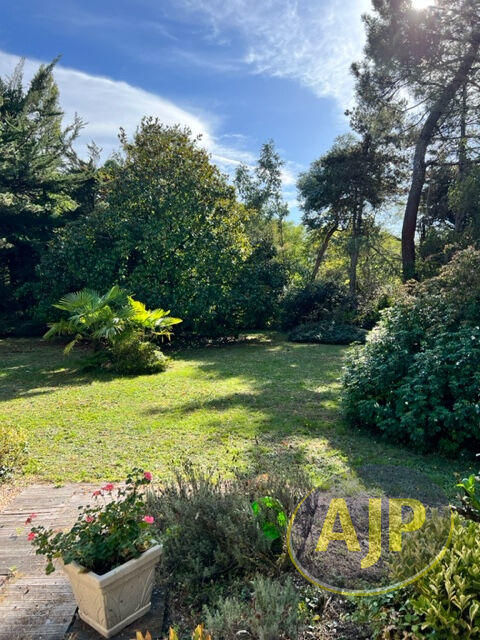 Maison - 143 m² - 6 pièces