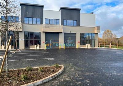 Local d'activités - 457 m²