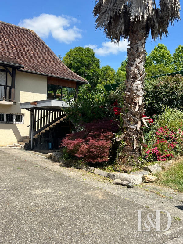 Maison ancienne - 167 m² - 6 pièces