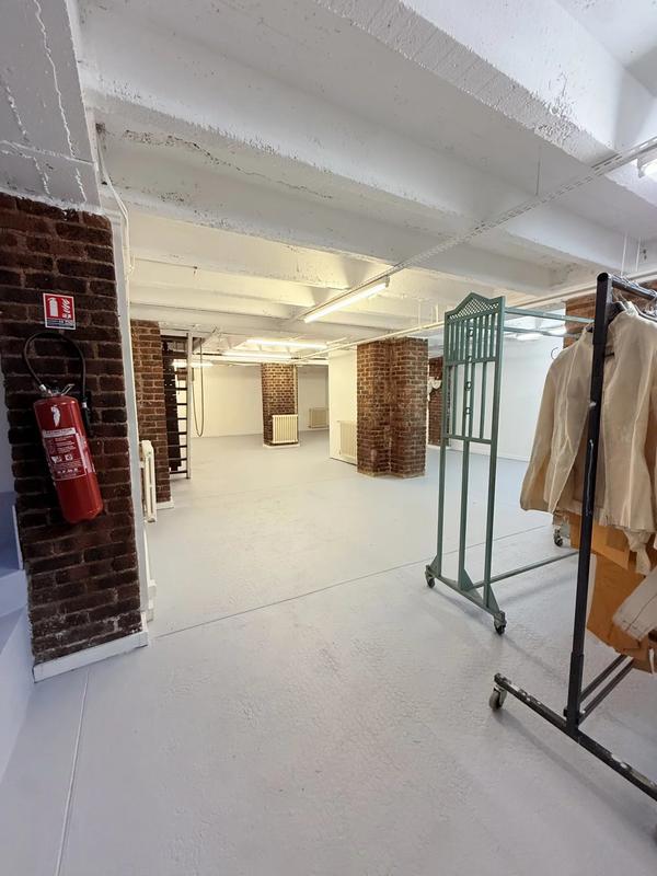 Local commercial - 267 m²