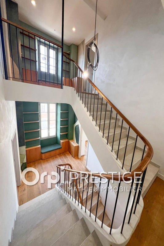 Maison chambre d'hôtes - 209 m² - 7 pièces