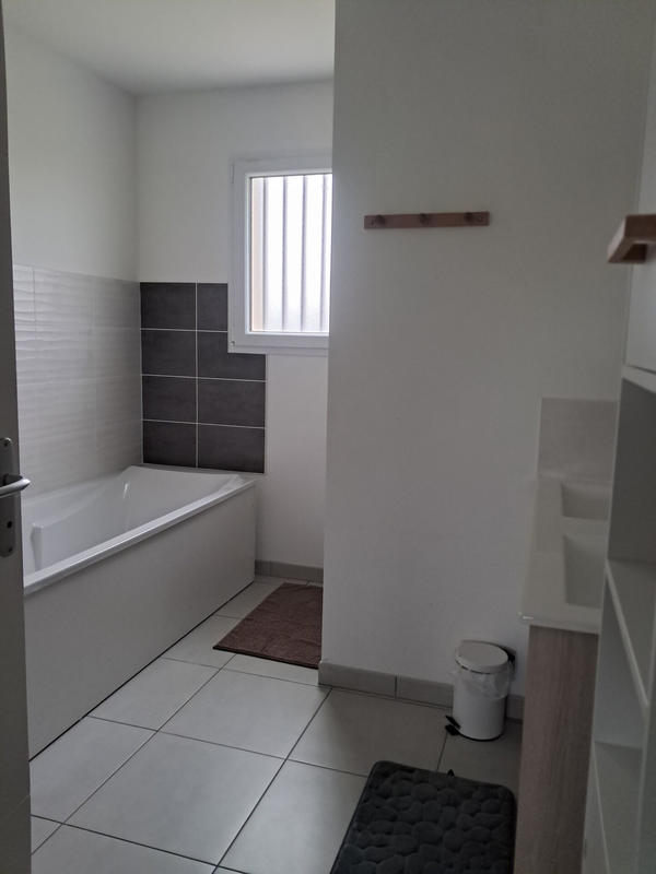 Maison - 94 m² - 5 pièces