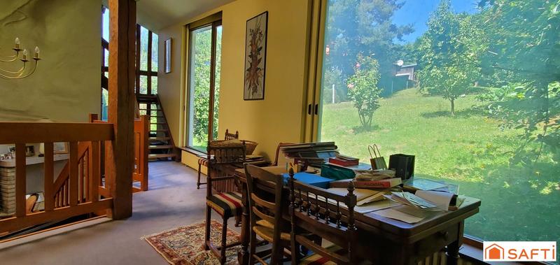 Propriété - 210 m² - 7 pièces