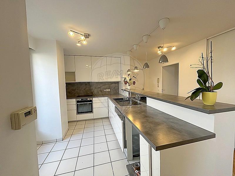 Appartement - 83 m² - 4 pièces