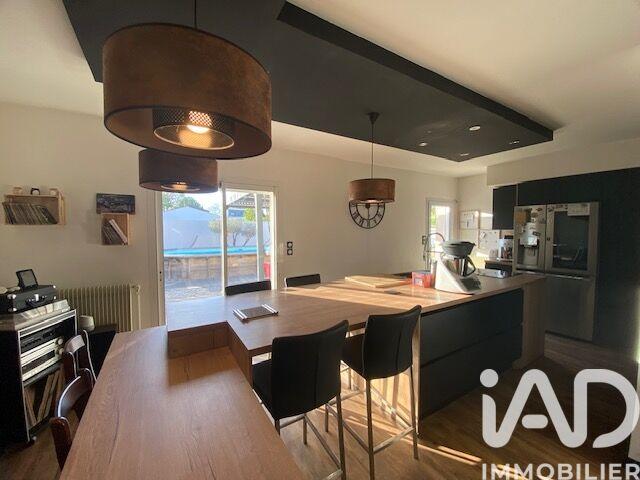 Maison - 96 m² - 5 pièces