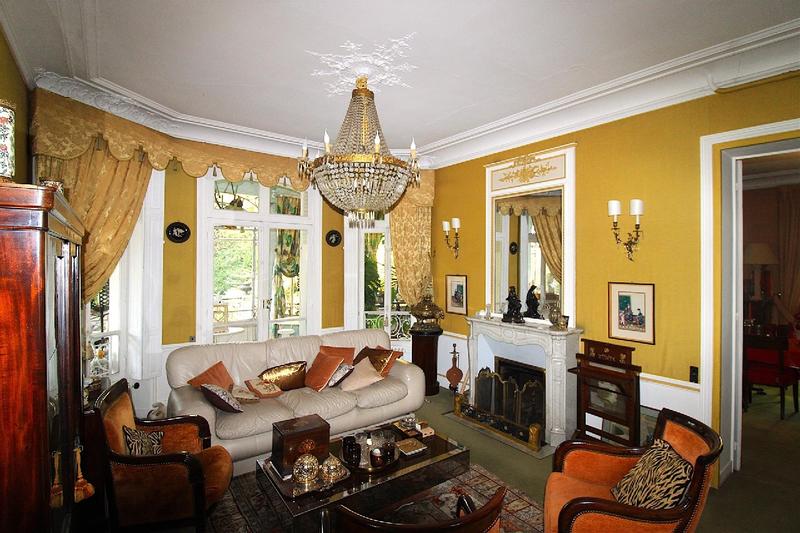 Maison - 289 m² - 15 pièces