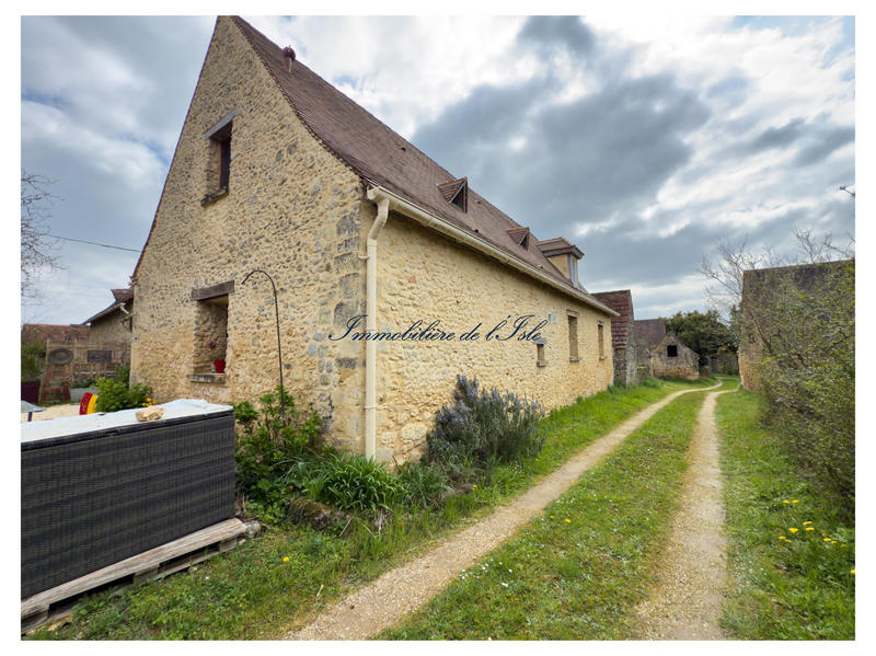 Maison - 211 m² - 10 pièces