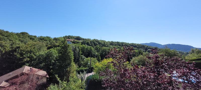 Maison - 250 m² - 9 pièces