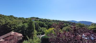 Maison - 250 m² - 9 pièces