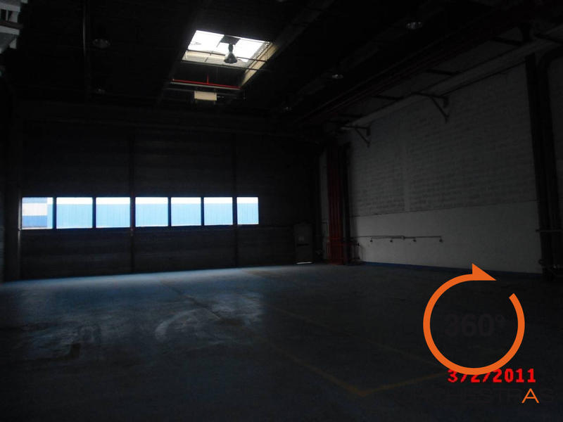 Local d'activités - 2 747 m²