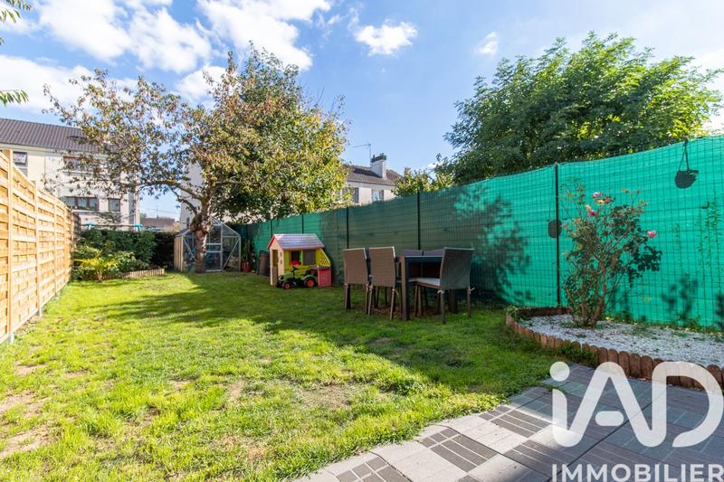 Maison - 90 m² - 5 pièces