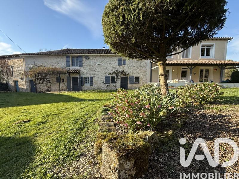 Maison - 225 m² - 9 pièces