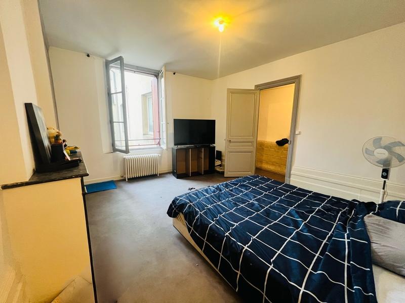 Immeuble - 270 m² - 8 pièces