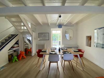 Maison - 160 m² - 5 pièces