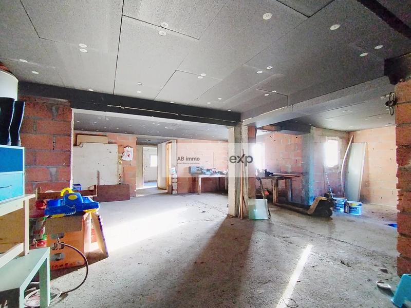 Maison - 98 m² - 5 pièces