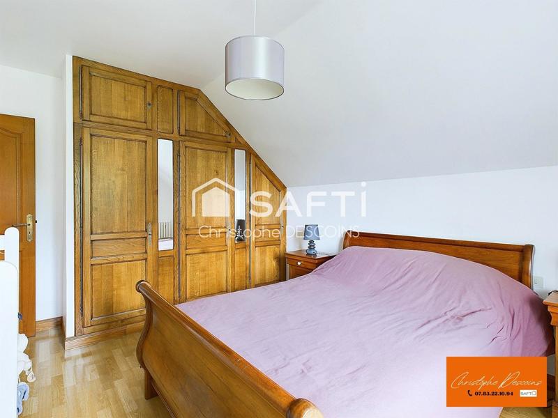 Maison - 190 m² - 9 pièces