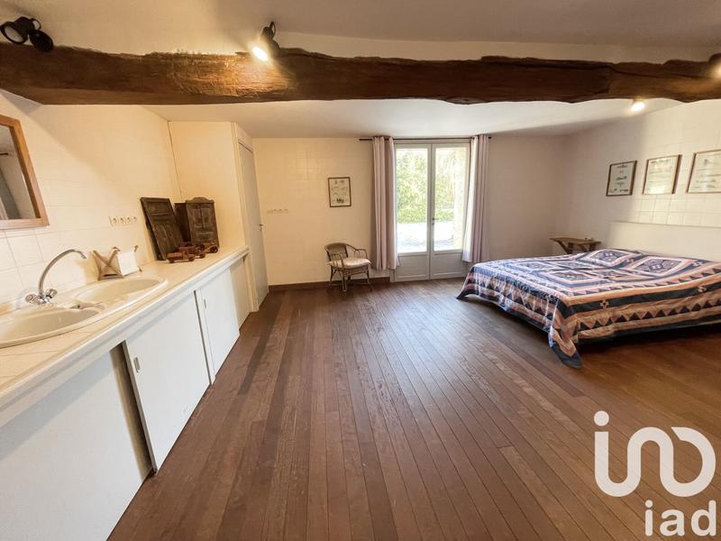 Maison - 471 m² - 13 pièces