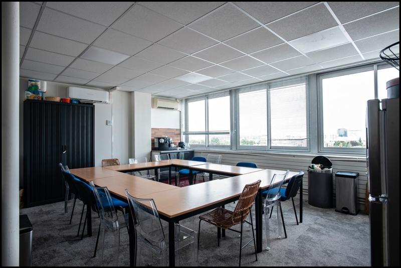 Bureau - 527 m² - 1 pièce