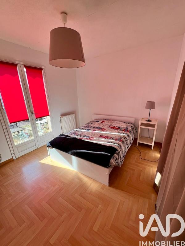 Maison - 90 m² - 5 pièces