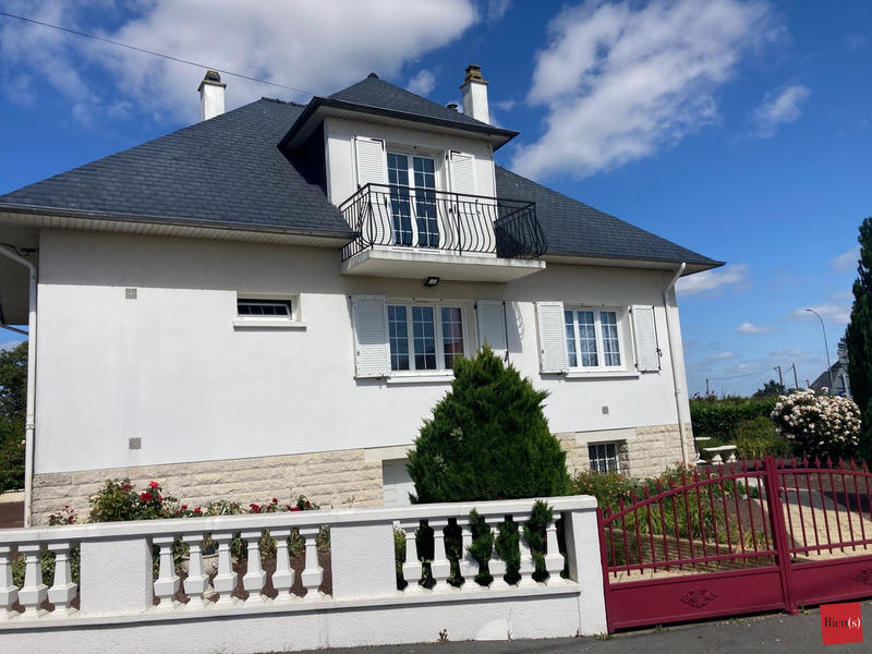 Maison - 102 m² - 7 pièces