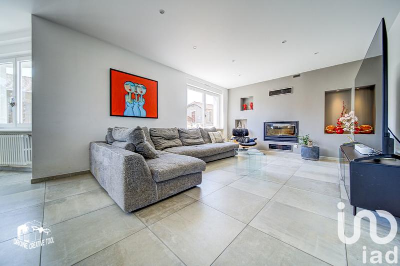 Maison - 250 m² - 10 pièces